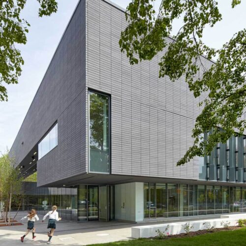 Branksome Hall<br>브랭섬홀 캐나다