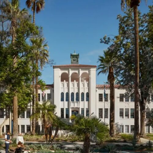 EF Academy Pasadena<br>이에프 아카데미 패서디나