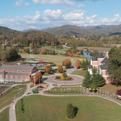 Rabun Gap-Nacoochee School<br>레이번 갭-나쿠치 스쿨