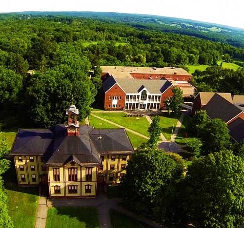 The Woodstock Academy<br>우드스탁 아카데미