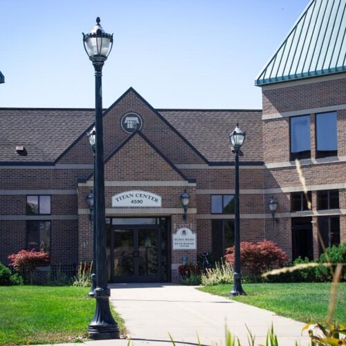 Michigan Lutheran High School<br>미시간 루터란 하이스쿨